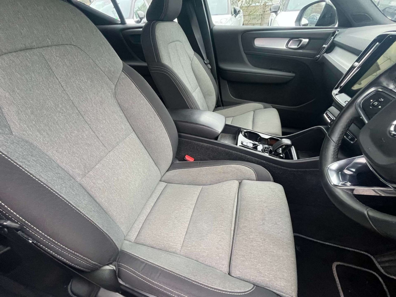 Used Volvo XC40 2022 for sale - 77583984: Photo 5