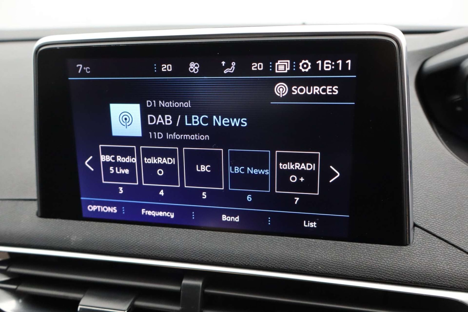 Used Peugeot 3008 2017 for sale - 77289441: Photo 15