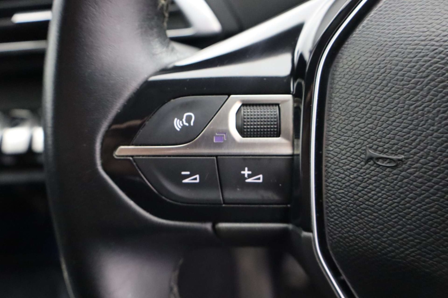 Used Peugeot 3008 2017 for sale - 77289441: Photo 35