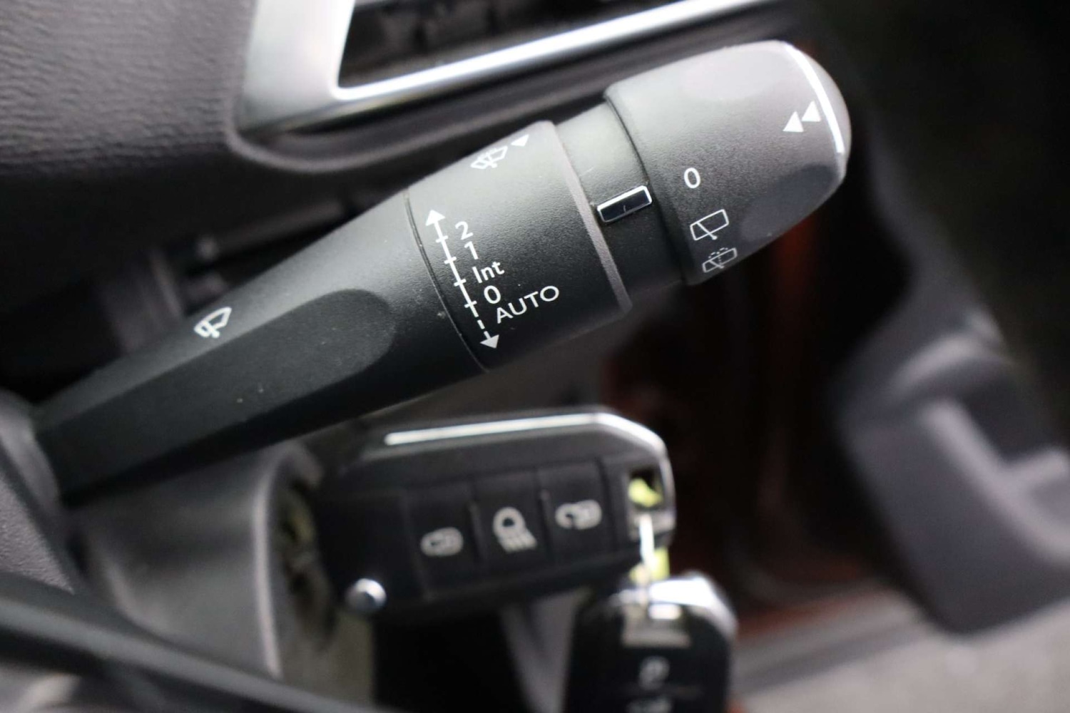 Used Peugeot 3008 2017 for sale - 77289441: Photo 38