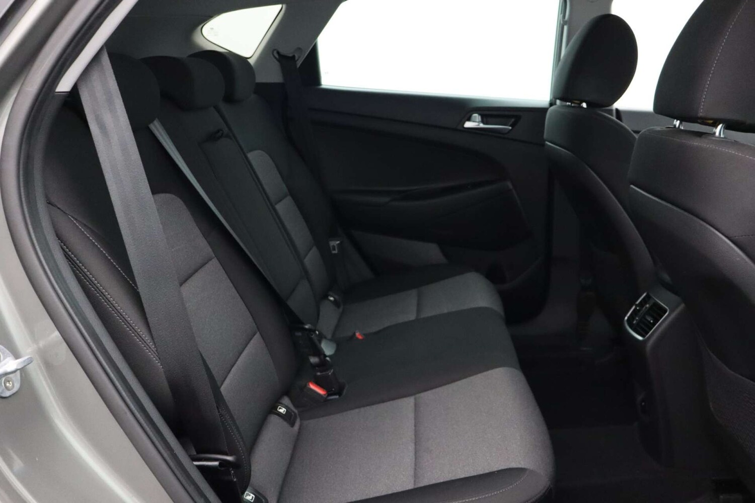 Used Hyundai TUCSON 2018 for sale - 77022632: Photo 15