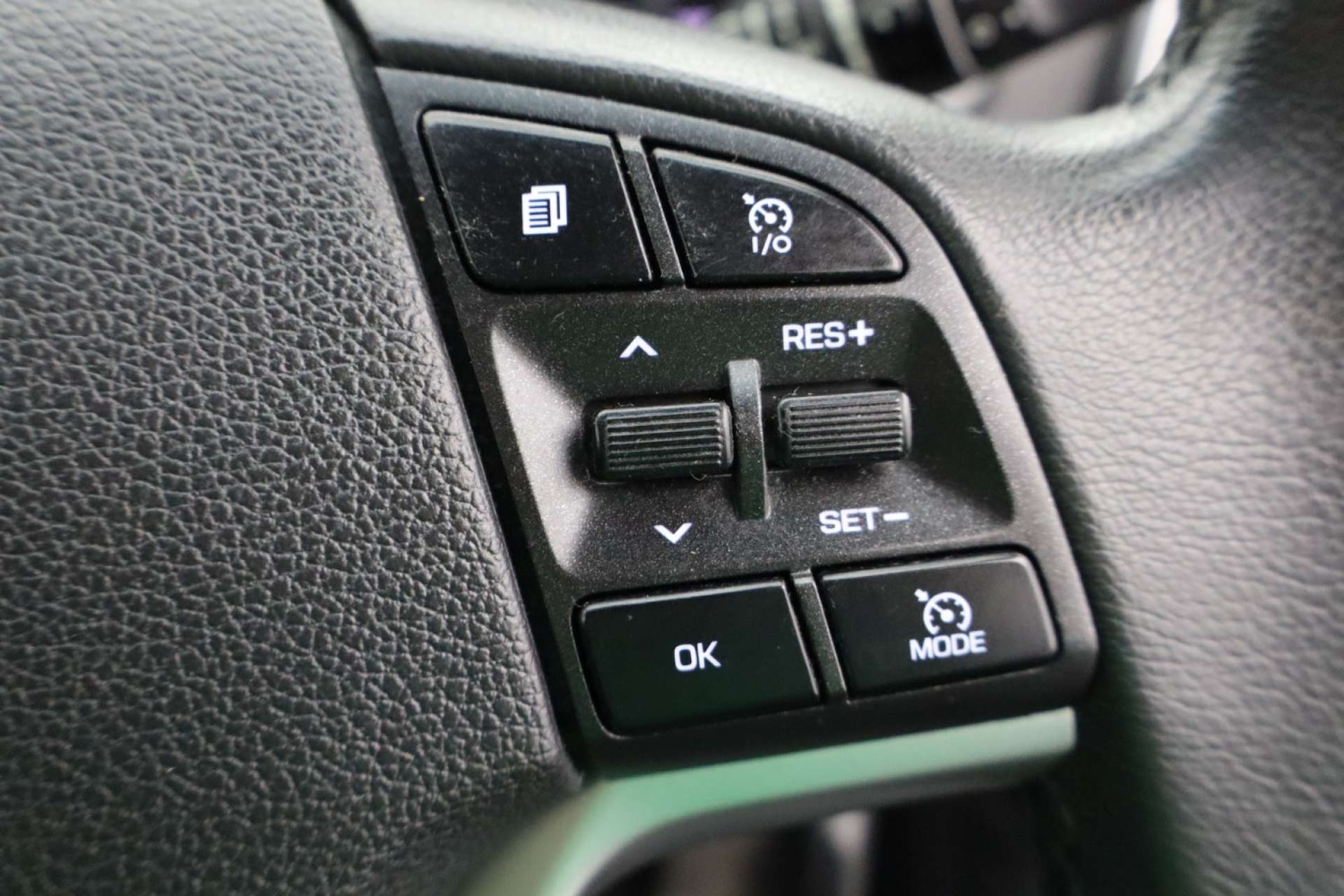 Used Hyundai TUCSON 2018 for sale - 77022632: Photo 29