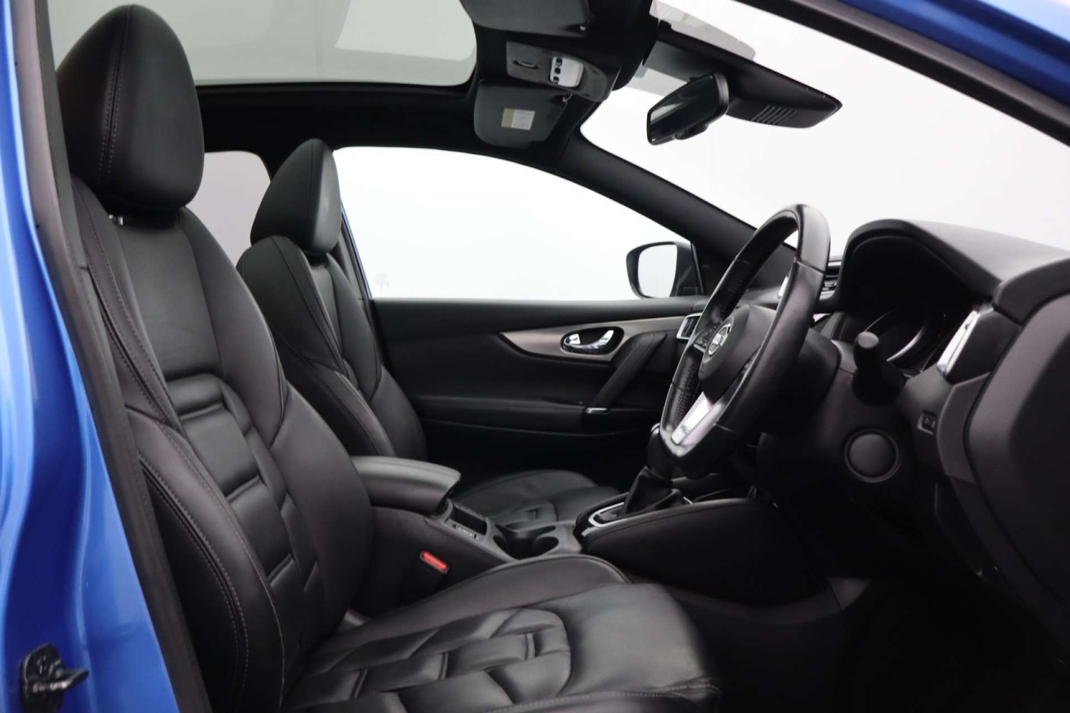 Used Nissan Qashqai 2018 for sale - 76711655: Photo 2