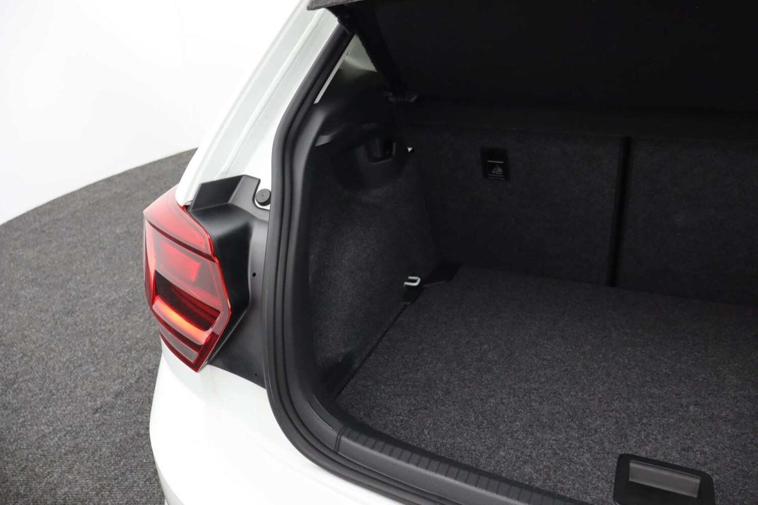 Used Volkswagen Polo 2020 for sale - 76556016: Photo 25