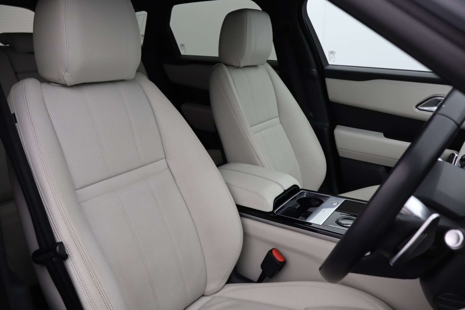 Used Land Rover Range Rover Velar 2017 for sale - 76182678: Photo 24