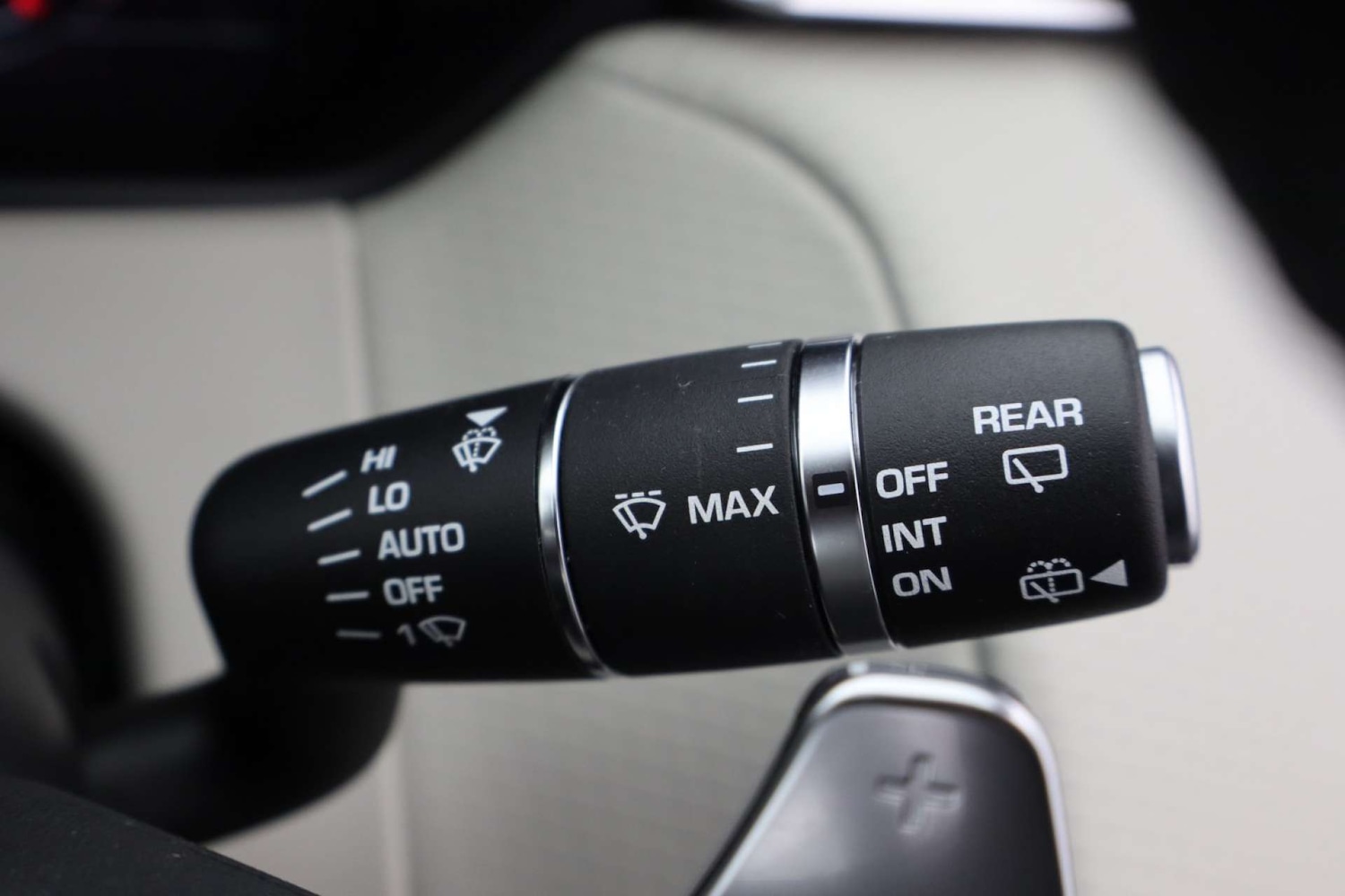 Used Land Rover Range Rover Velar 2017 for sale - 76182678: Photo 29
