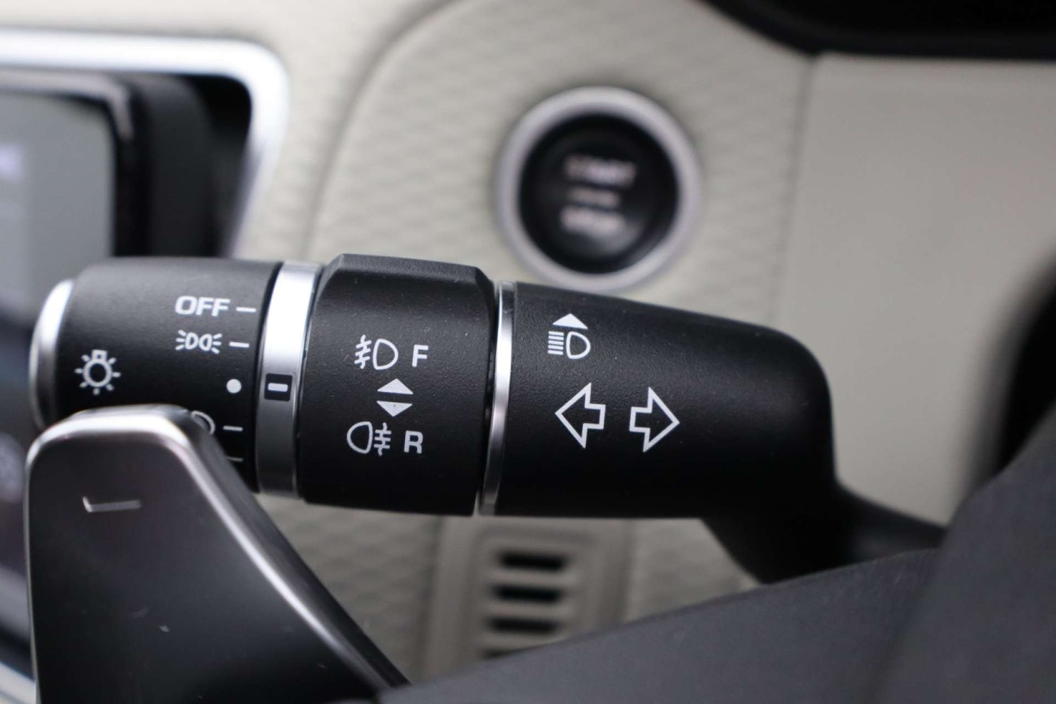 Used Land Rover Range Rover Velar 2017 for sale - 76182678: Photo 30