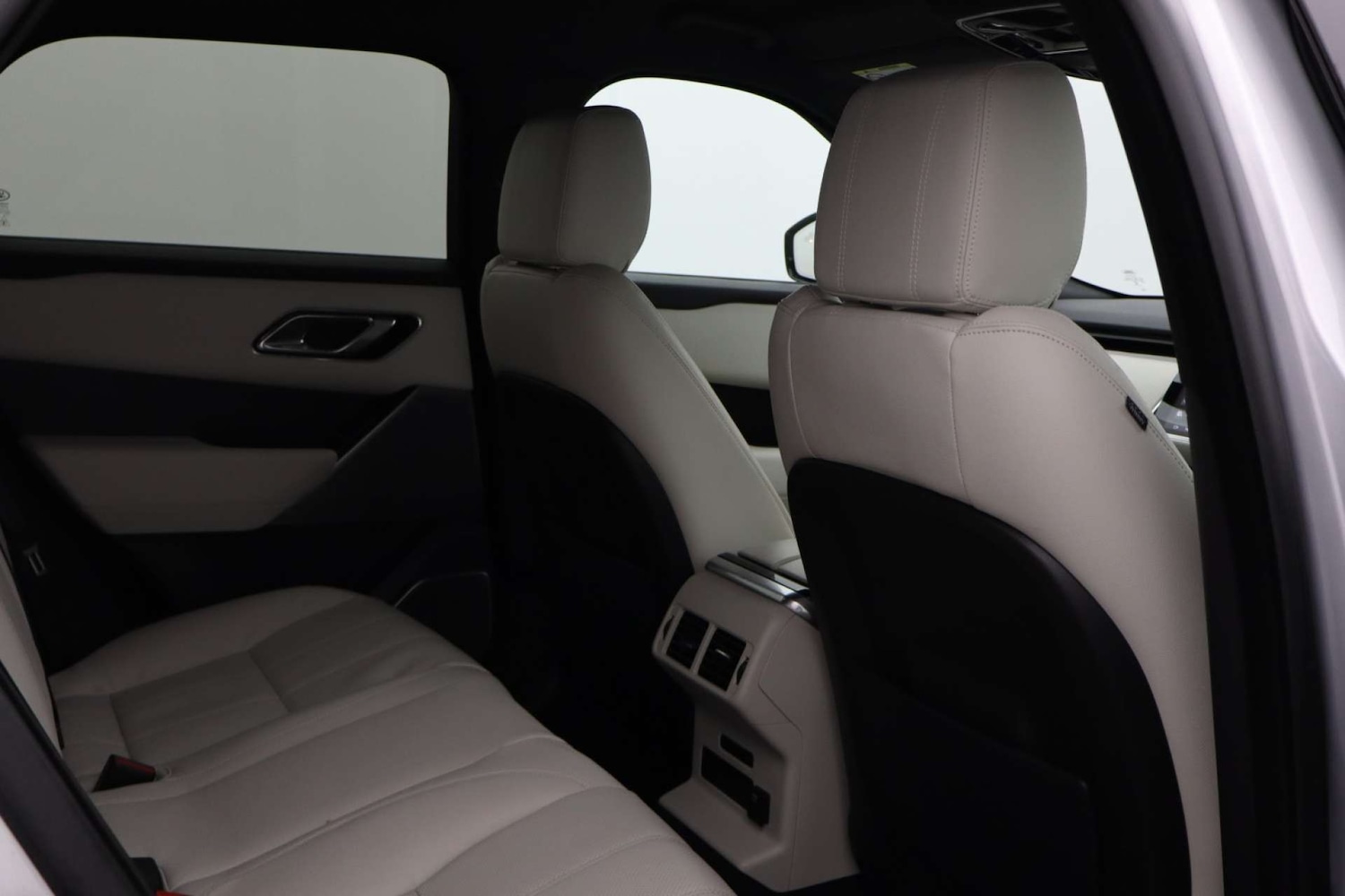 Used Land Rover Range Rover Velar 2017 for sale - 76182678: Photo 43