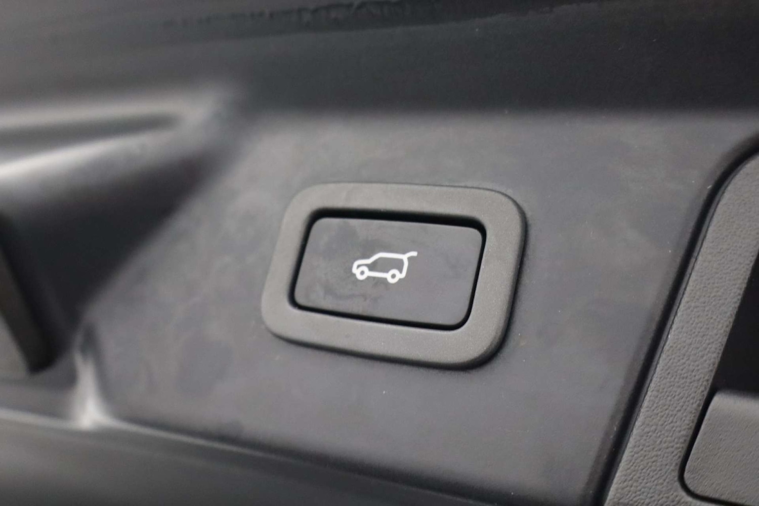 Used Land Rover Range Rover Velar 2017 for sale - 76182678: Photo 44