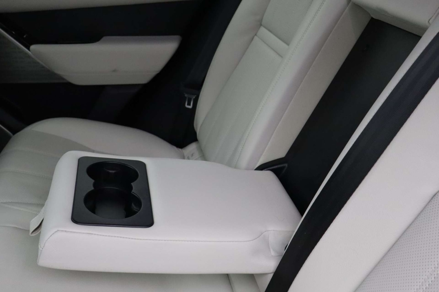 Used Land Rover Range Rover Velar 2017 for sale - 76182678: Photo 47