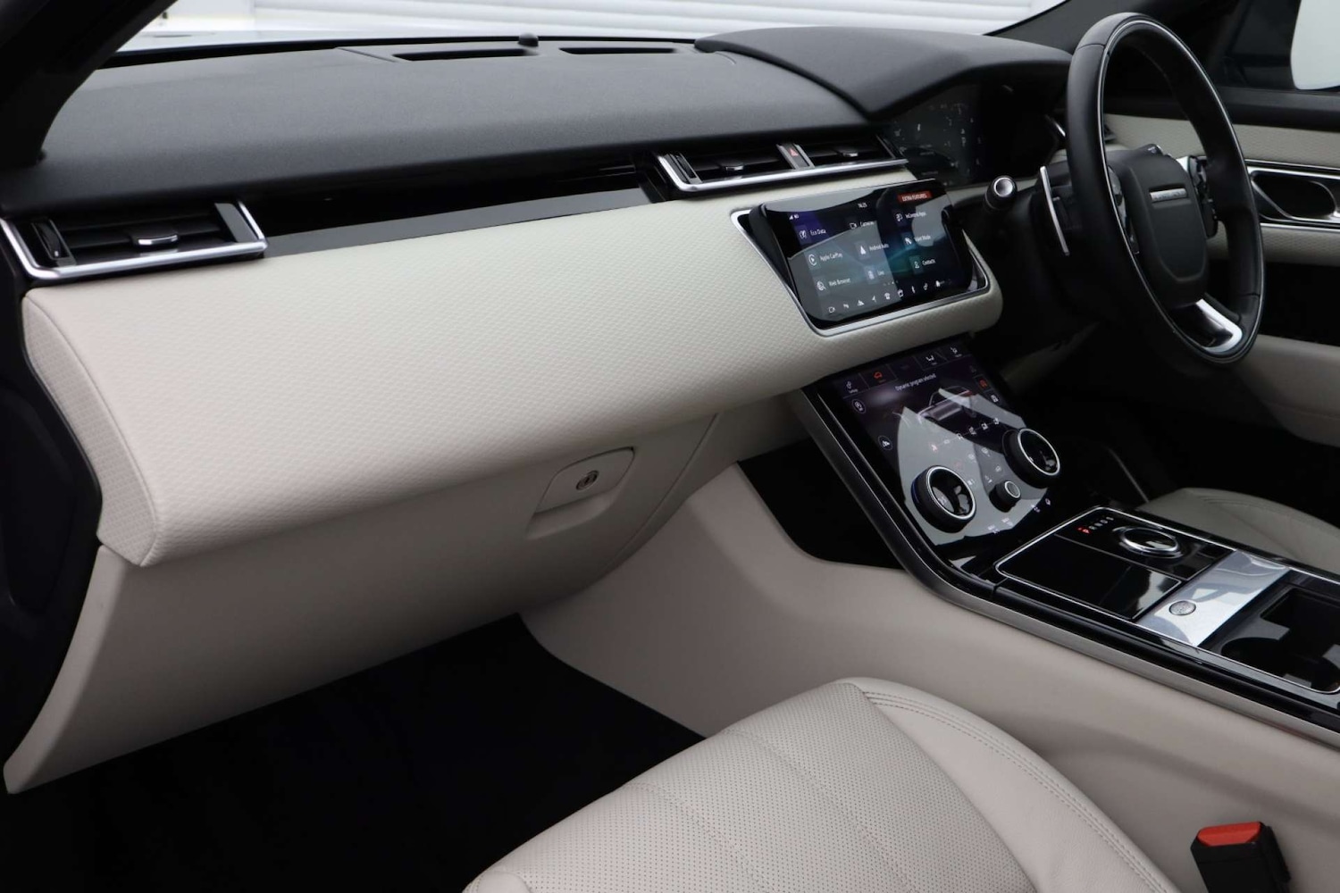 Used Land Rover Range Rover Velar 2017 for sale - 76182678: Photo 49