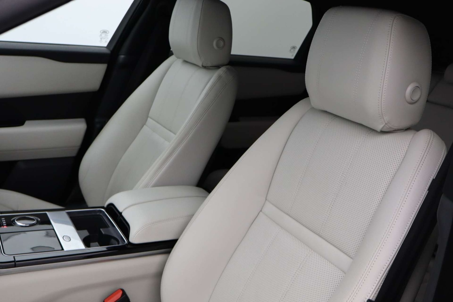 Used Land Rover Range Rover Velar 2017 for sale - 76182678: Photo 50