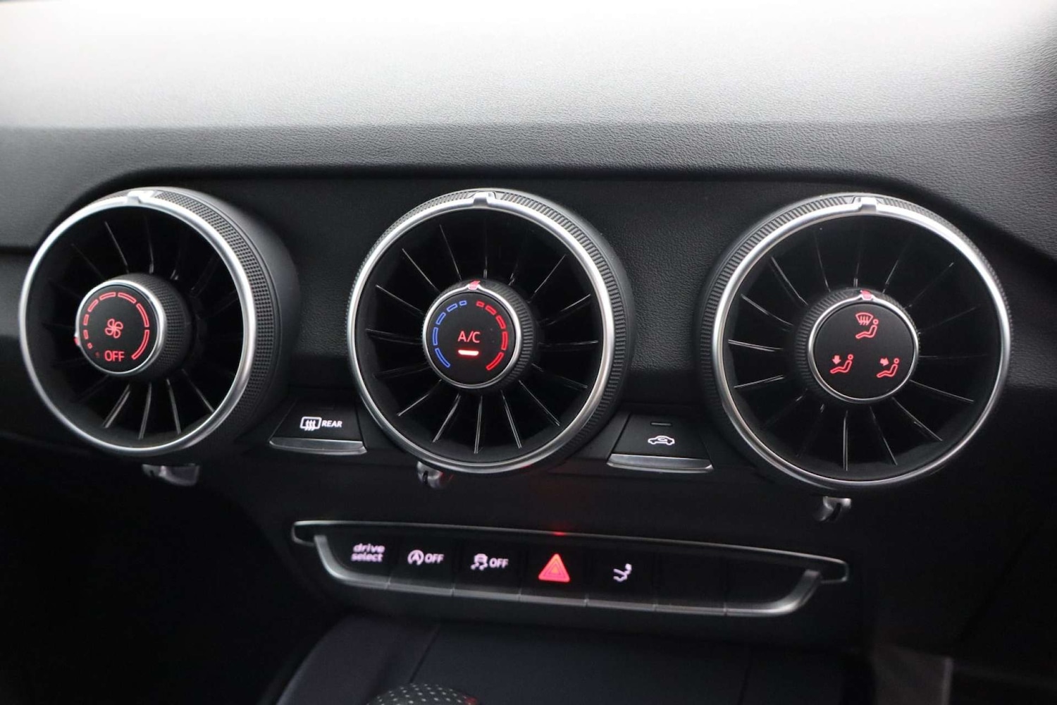 Used Audi TT 2017 for sale - 76182609: Photo 40