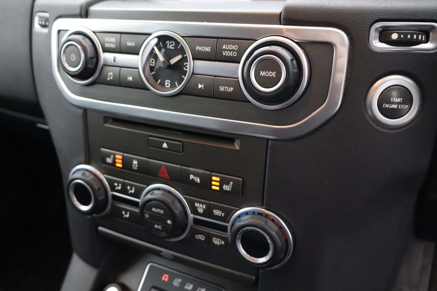 Used Land Rover Discovery 2016 for sale - 76601527: Photo 17