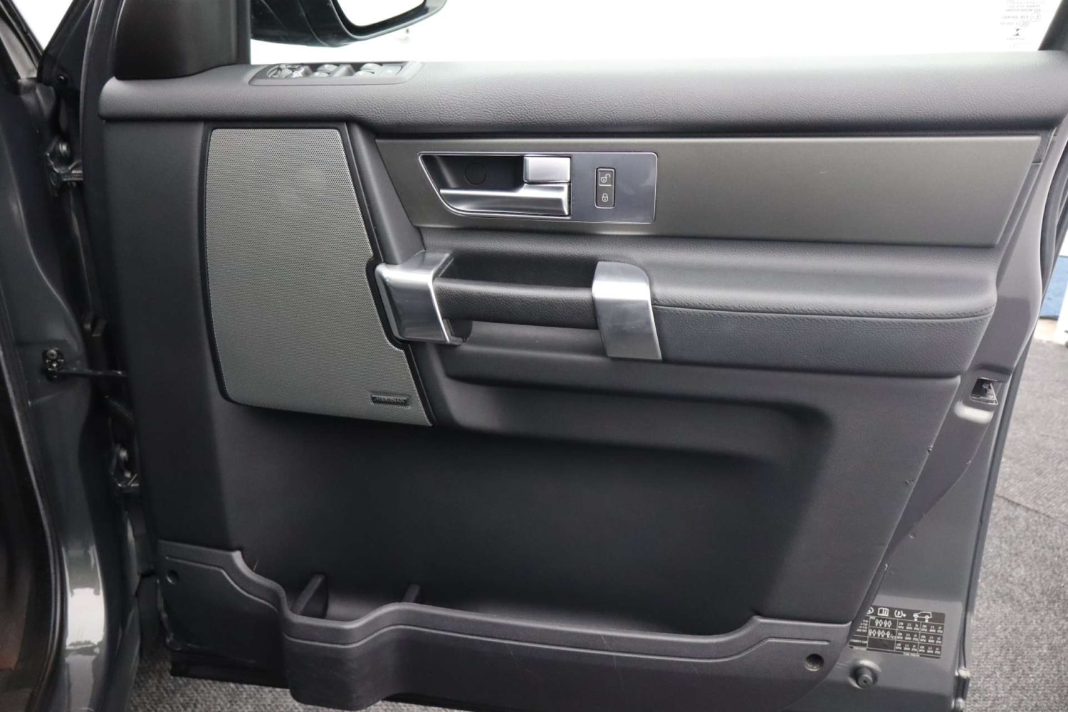 Used Land Rover Discovery 2016 for sale - 76601527: Photo 21