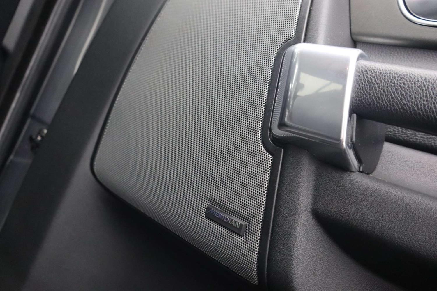 Used Land Rover Discovery 2016 for sale - 76601527: Photo 23