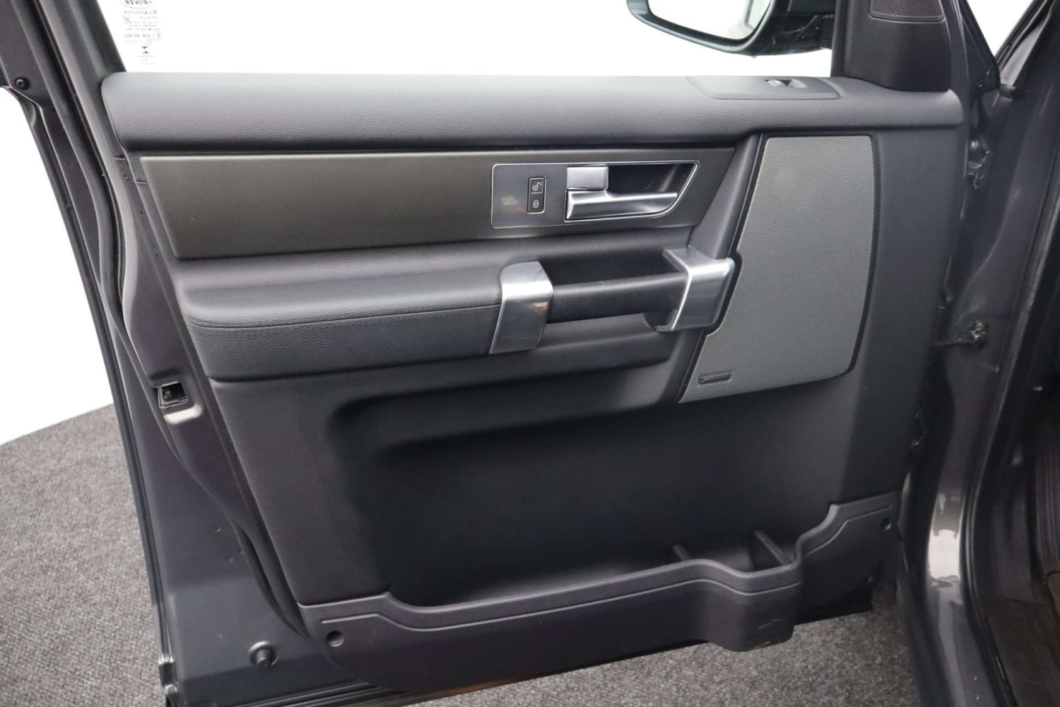 Used Land Rover Discovery 2016 for sale - 76601527: Photo 46