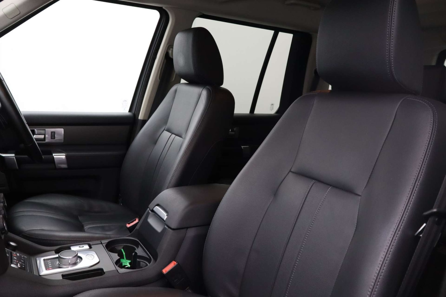 Used Land Rover Discovery 2016 for sale - 76601527: Photo 49