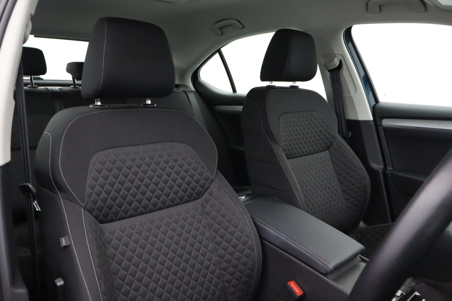 Used Skoda Superb 2023 for sale - 77151107: Photo 13