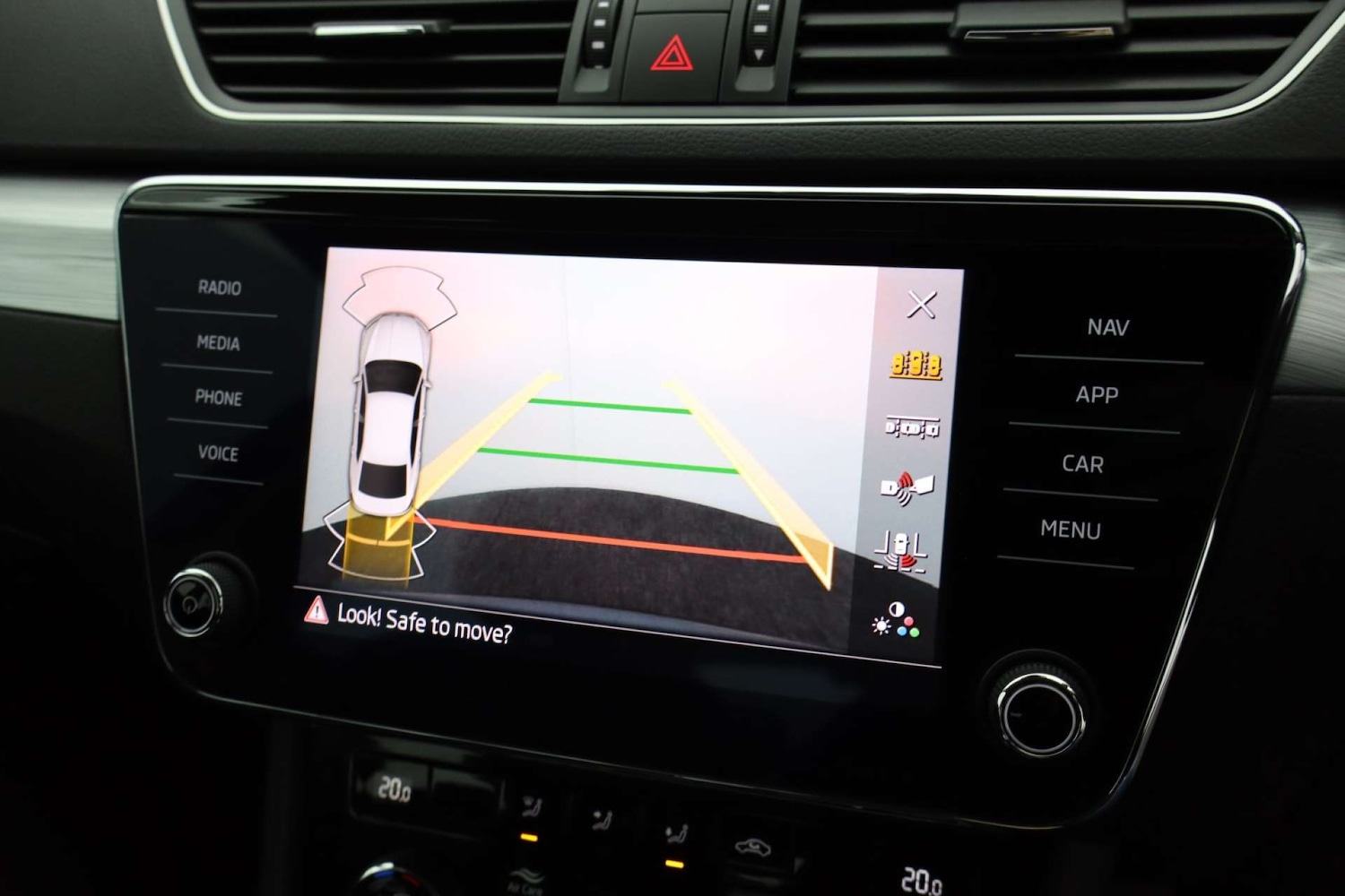 Used Skoda Superb 2023 for sale - 77151107: Photo 3