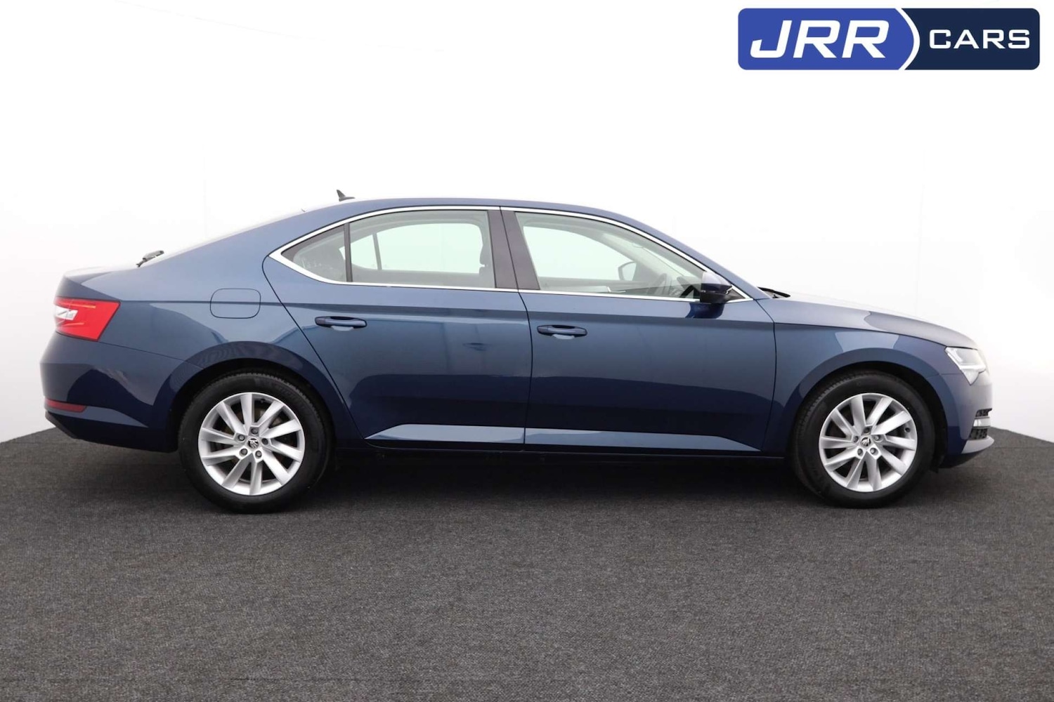 Used Skoda Superb 2023 for sale - 77151107: Photo 4