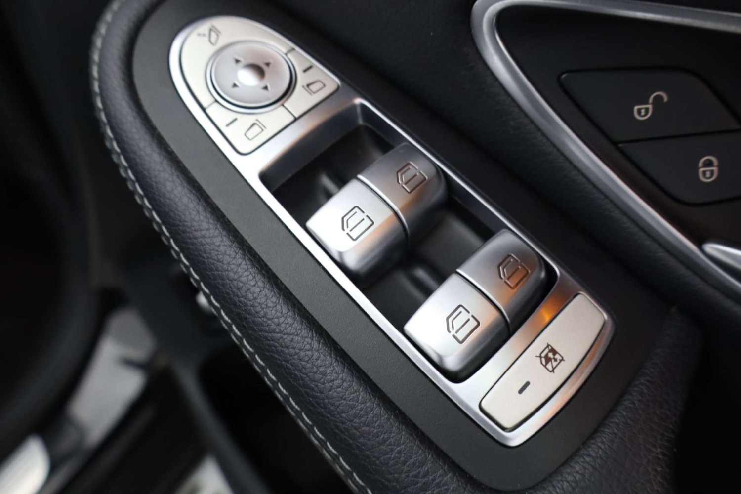 Used Mercedes-Benz GLC 2017 for sale - 77301715: Photo 16