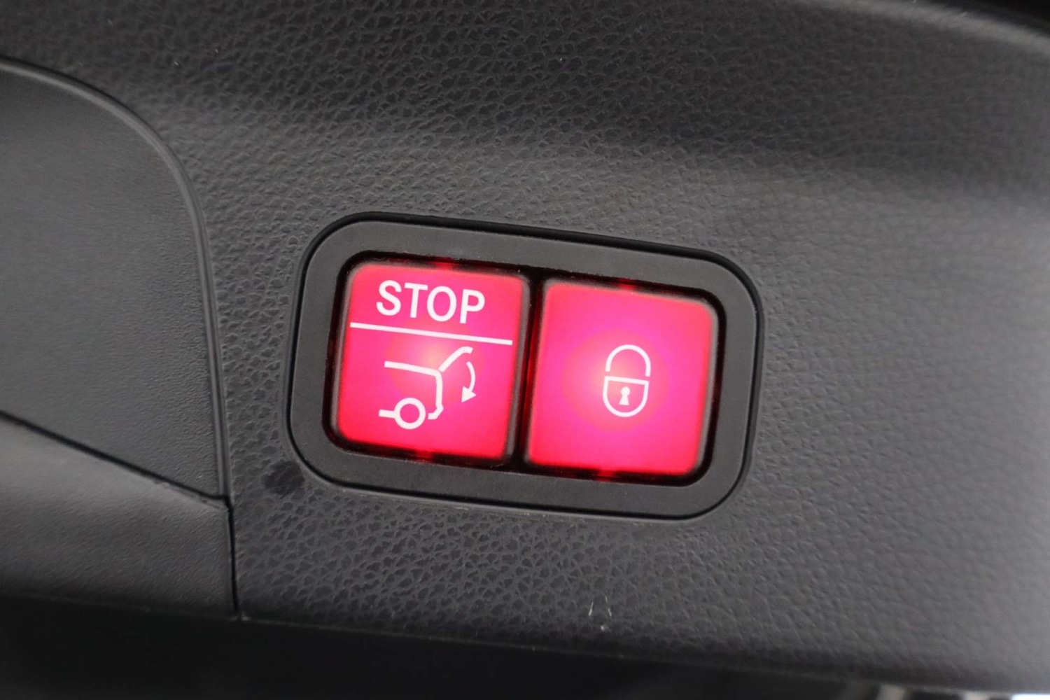 Used Mercedes-Benz GLC 2017 for sale - 77301715: Photo 23