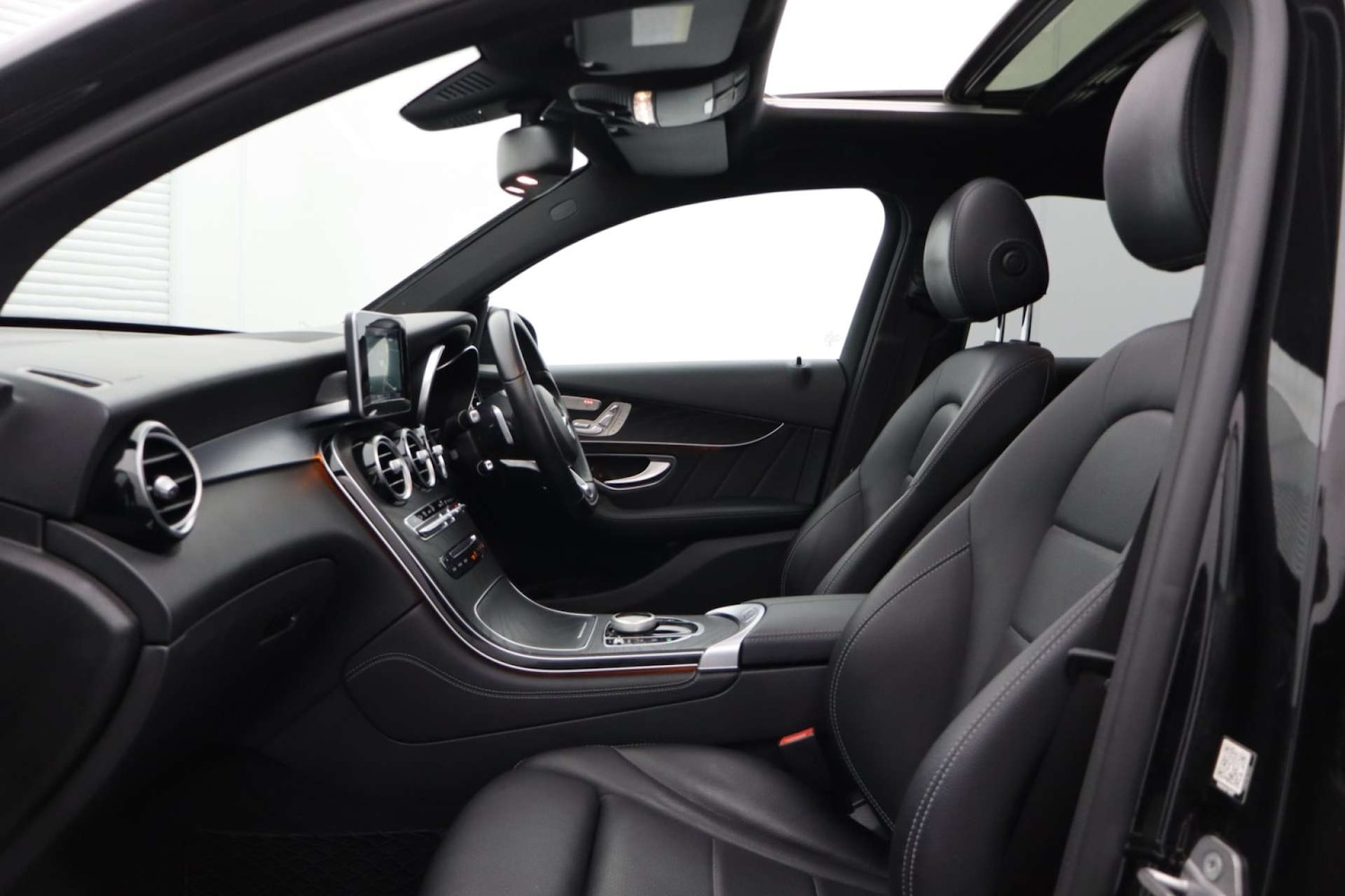 Used Mercedes-Benz GLC 2017 for sale - 77301715: Photo 28