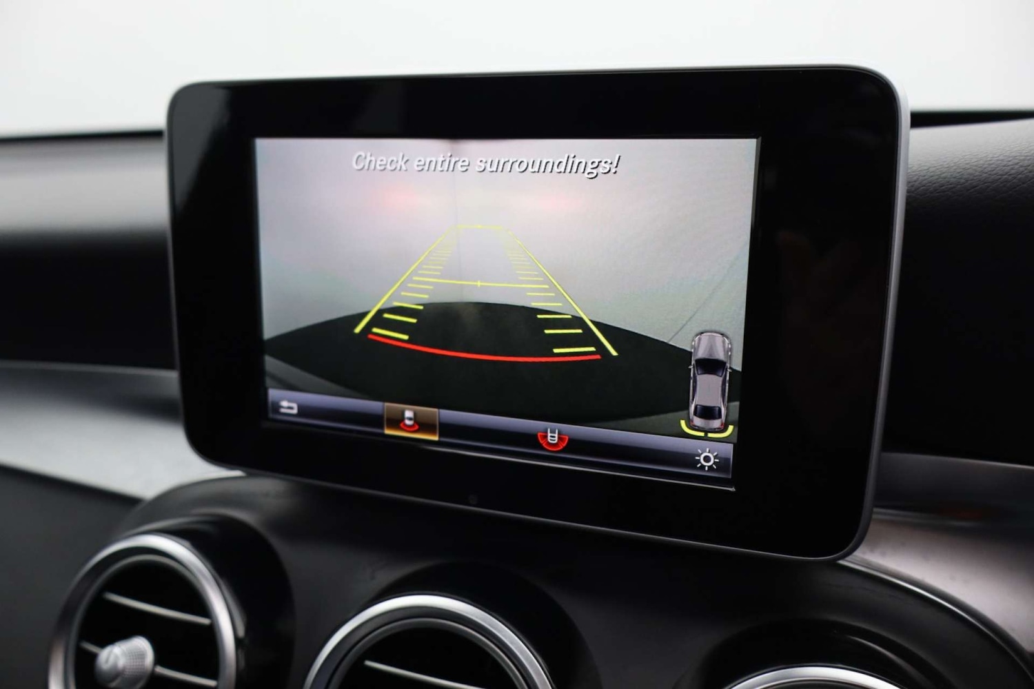 Used Mercedes-Benz GLC 2017 for sale - 77301715: Photo 3