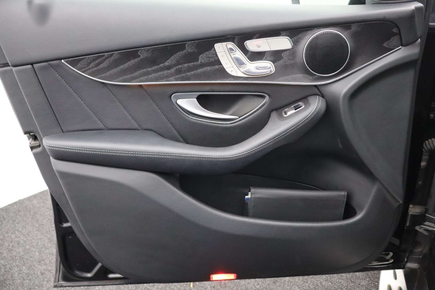 Used Mercedes-Benz GLC 2017 for sale - 77301715: Photo 31