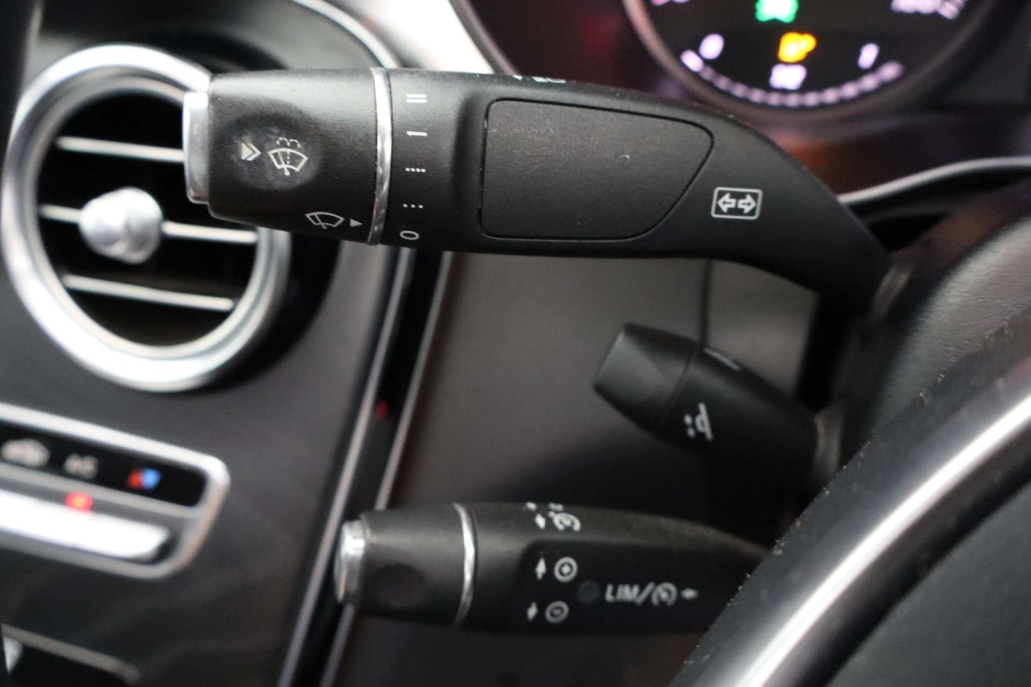 Used Mercedes-Benz GLC 2017 for sale - 77301715: Photo 35