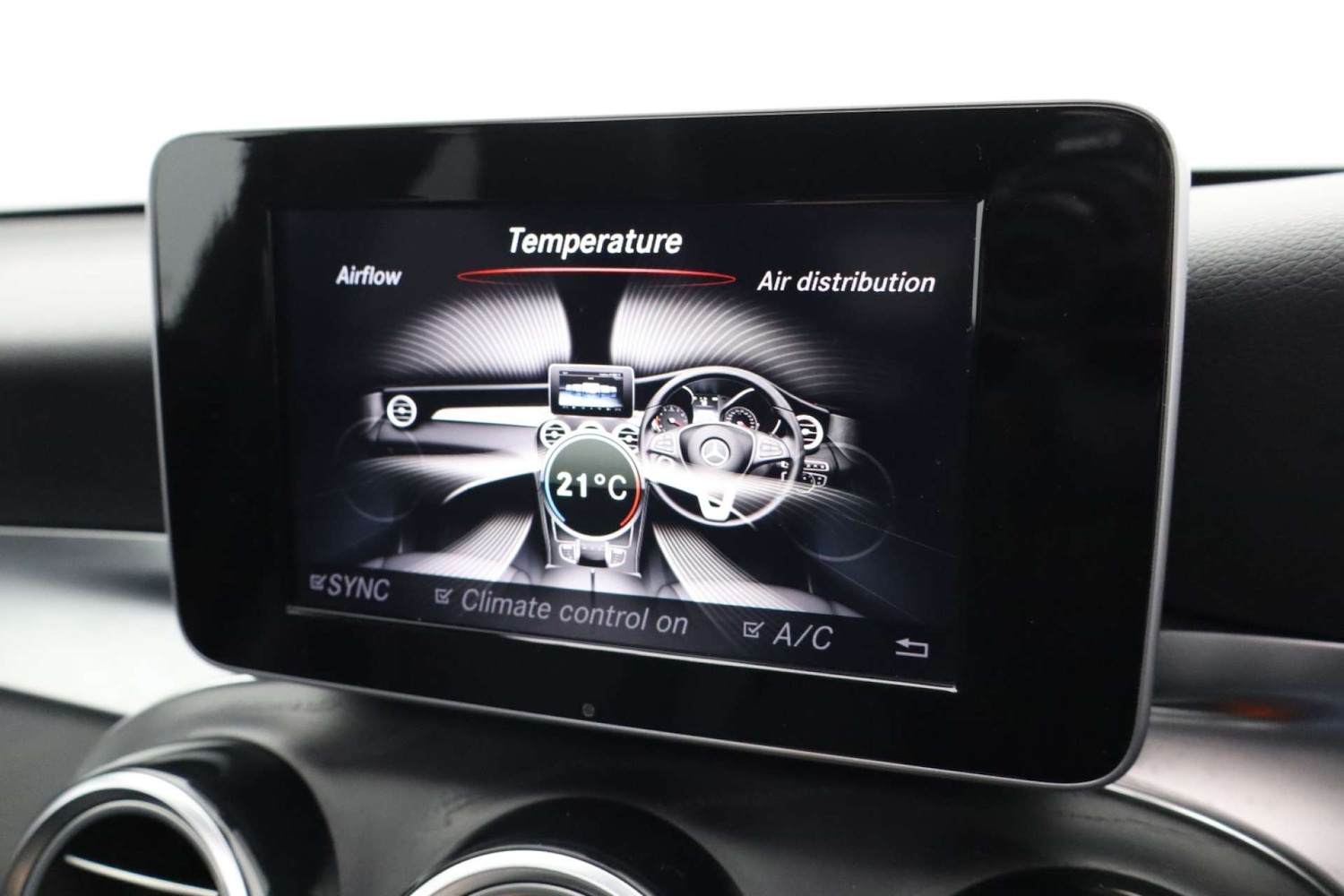 Used Mercedes-Benz GLC 2017 for sale - 77301715: Photo 44