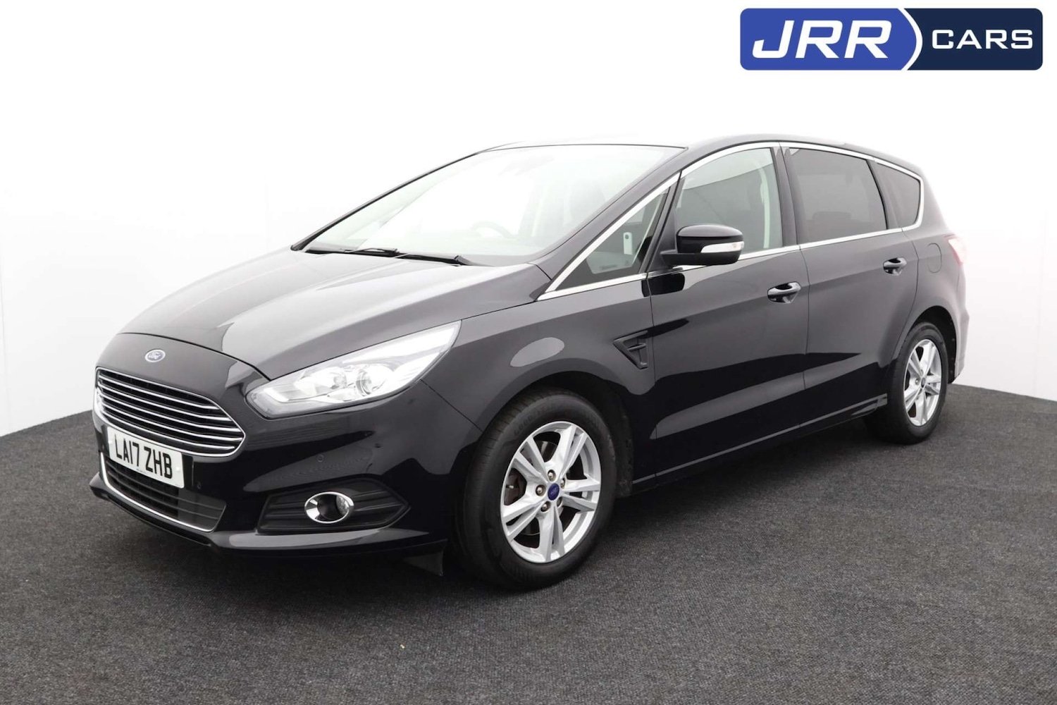 Used Ford S-Max 2017 for sale - 76182634: Photo 4