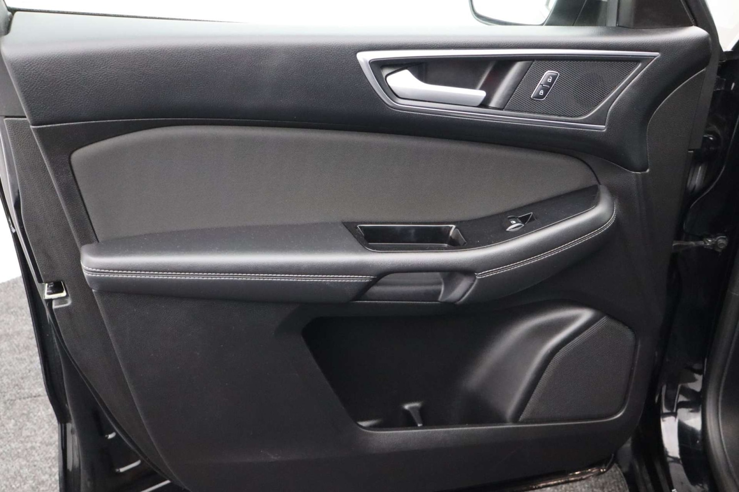 Used Ford S-Max 2017 for sale - 76182634: Photo 46