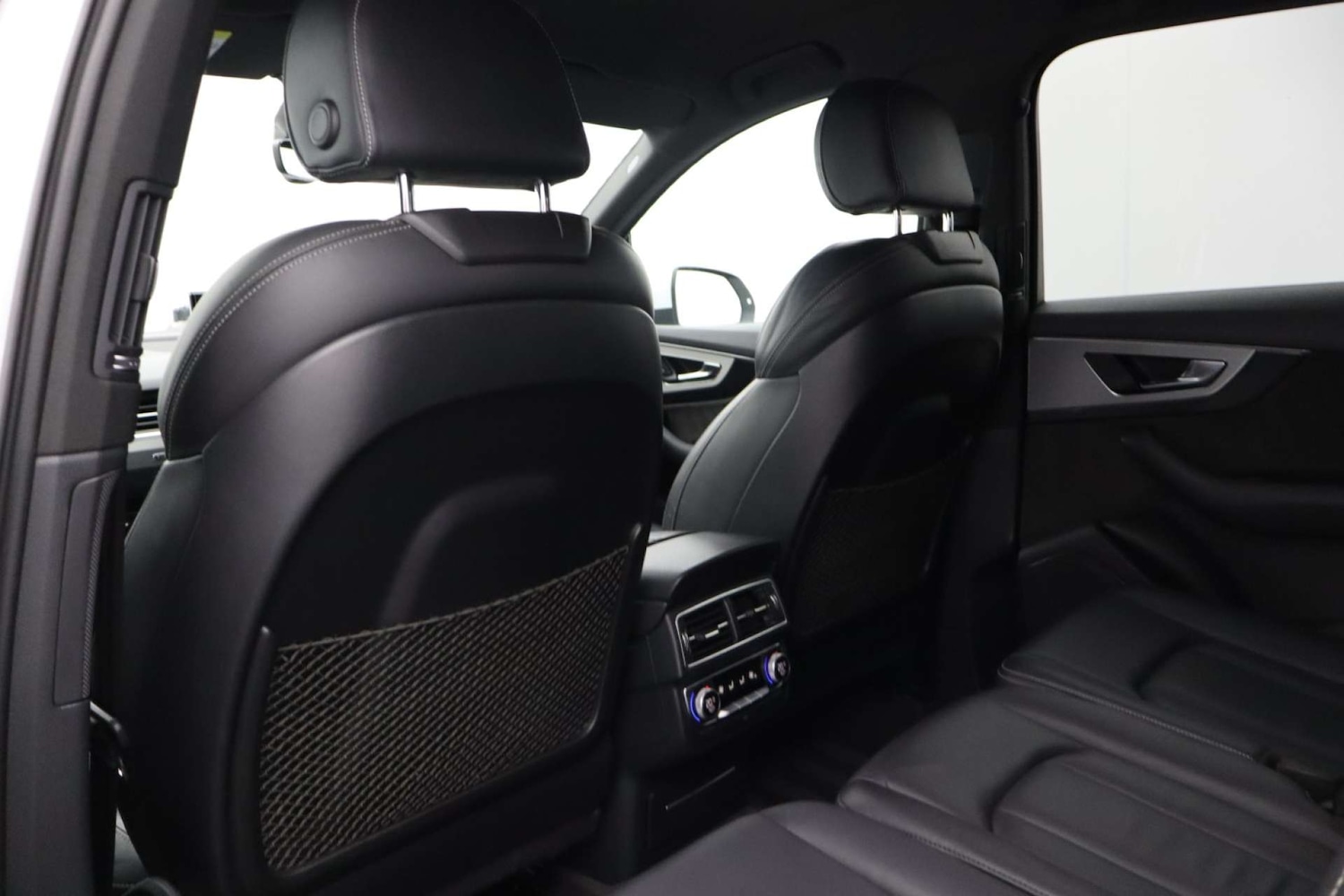 Used Audi Q7 2016 for sale - 76182705: Photo 35
