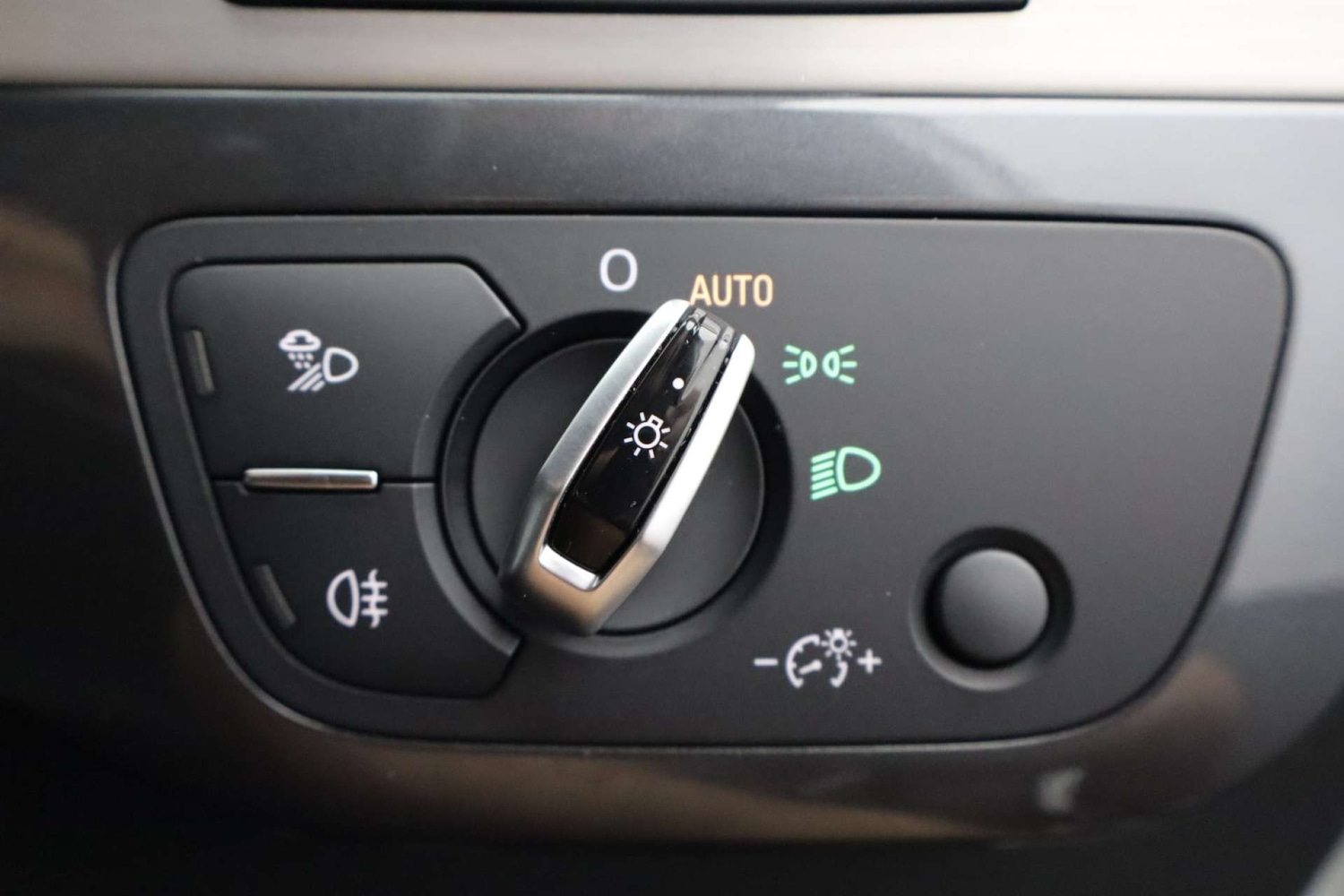 Used Audi Q7 2016 for sale - 76182705: Photo 51