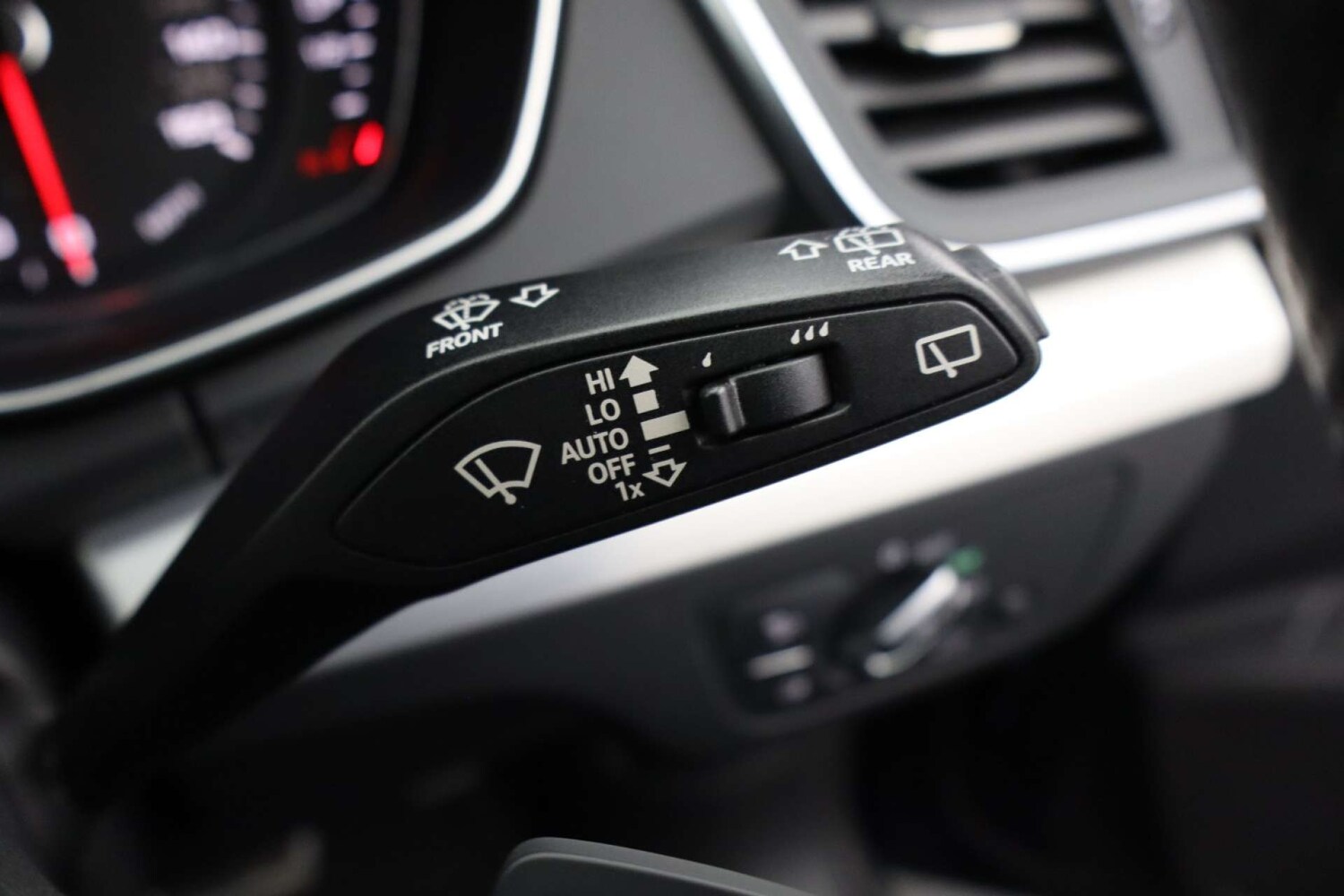 Used Audi Q5 2018 for sale - 76581928: Photo 40