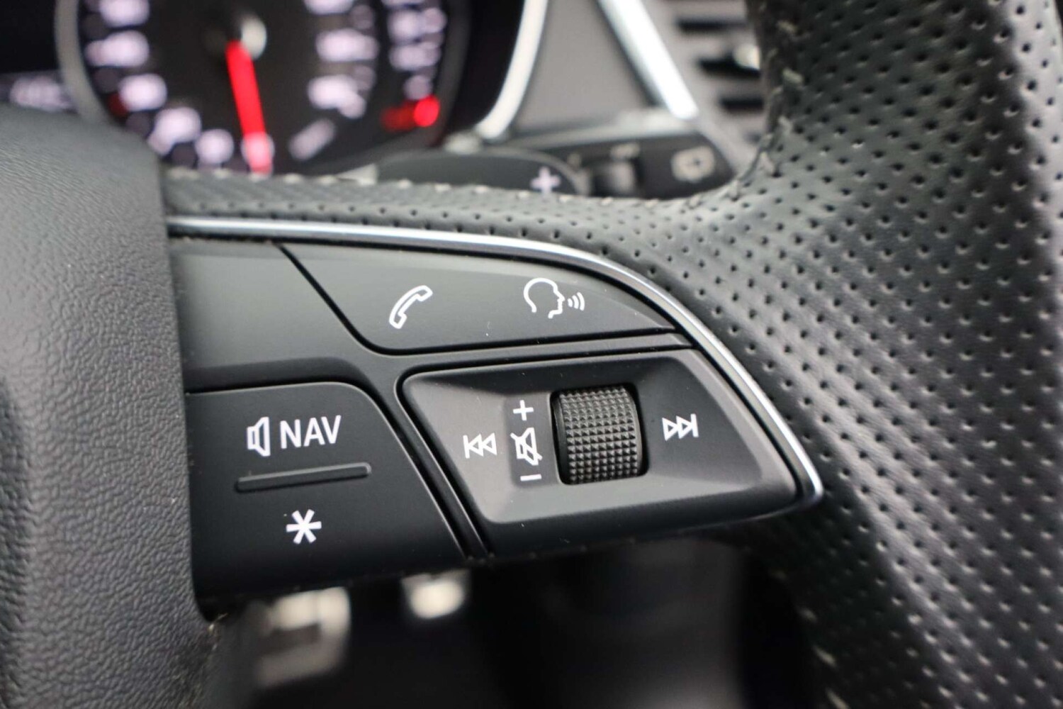 Used Audi Q5 2018 for sale - 76581928: Photo 41