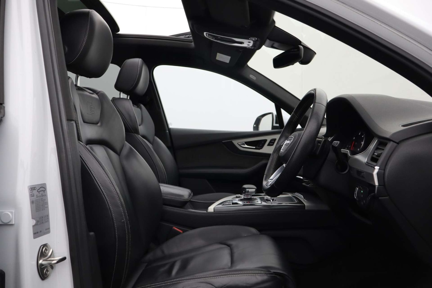 Used Audi Q7 2015 for sale - 76182723: Photo 2