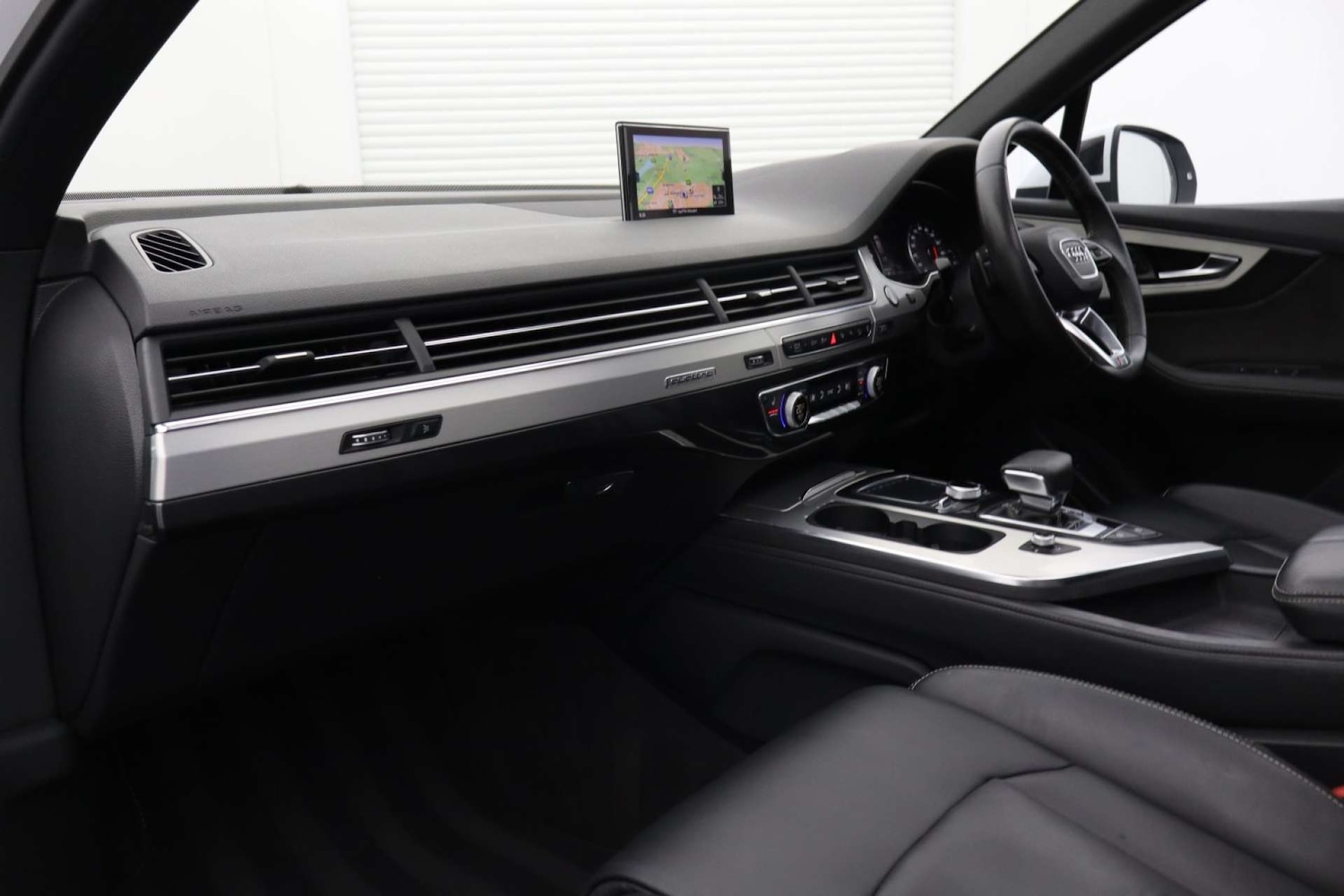 Used Audi Q7 2015 for sale - 76182723: Photo 37