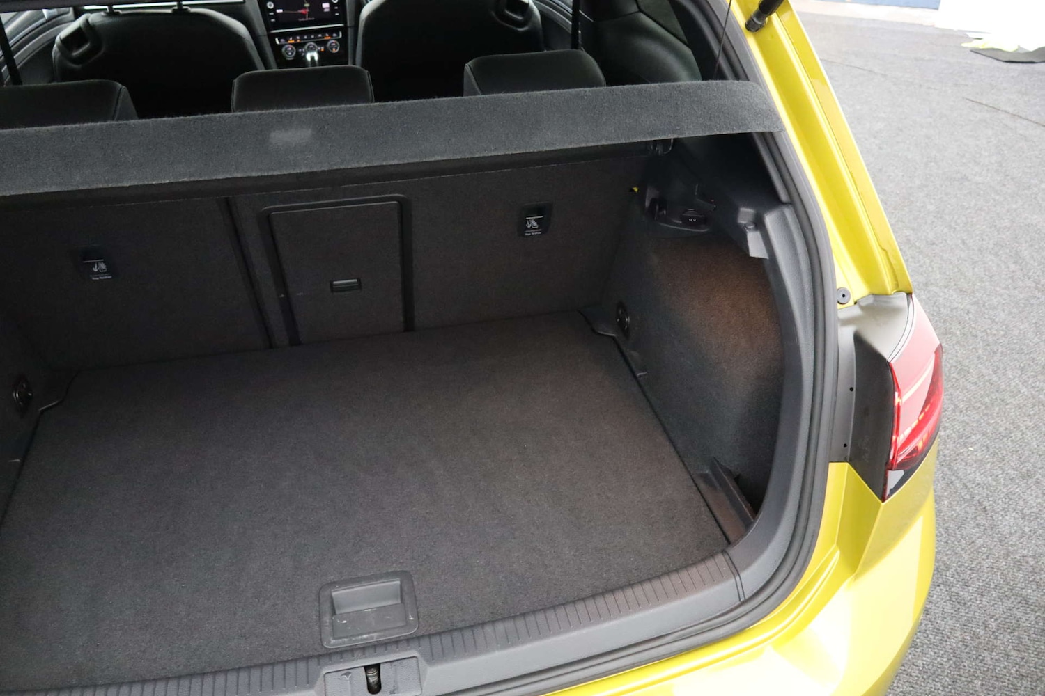 Used Volkswagen Golf 2017 for sale - 77621930: Photo 26