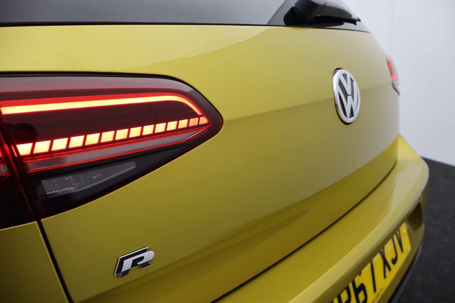 Used Volkswagen Golf 2017 for sale - 77621930: Photo 29