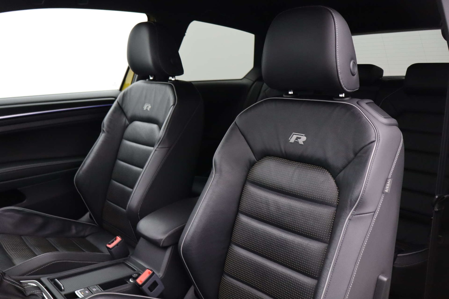 Used Volkswagen Golf 2017 for sale - 77621930: Photo 33