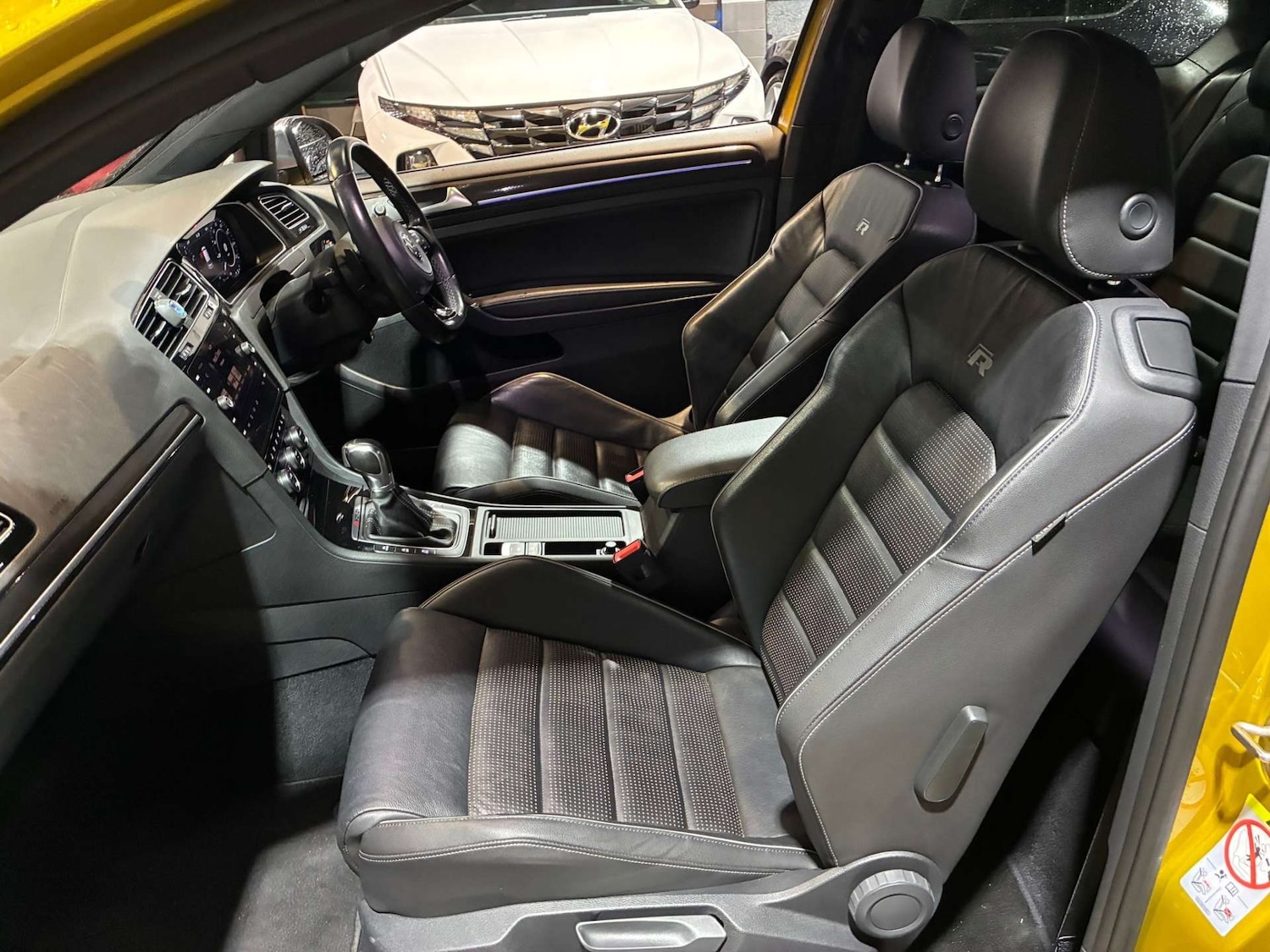 Used Volkswagen Golf 2017 for sale - 77621930: Photo 5