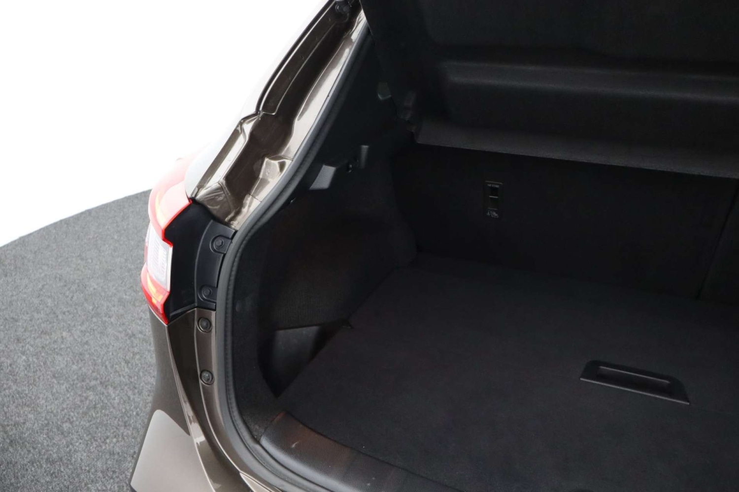 Used Nissan Qashqai 2017 for sale - 76481376: Photo 26