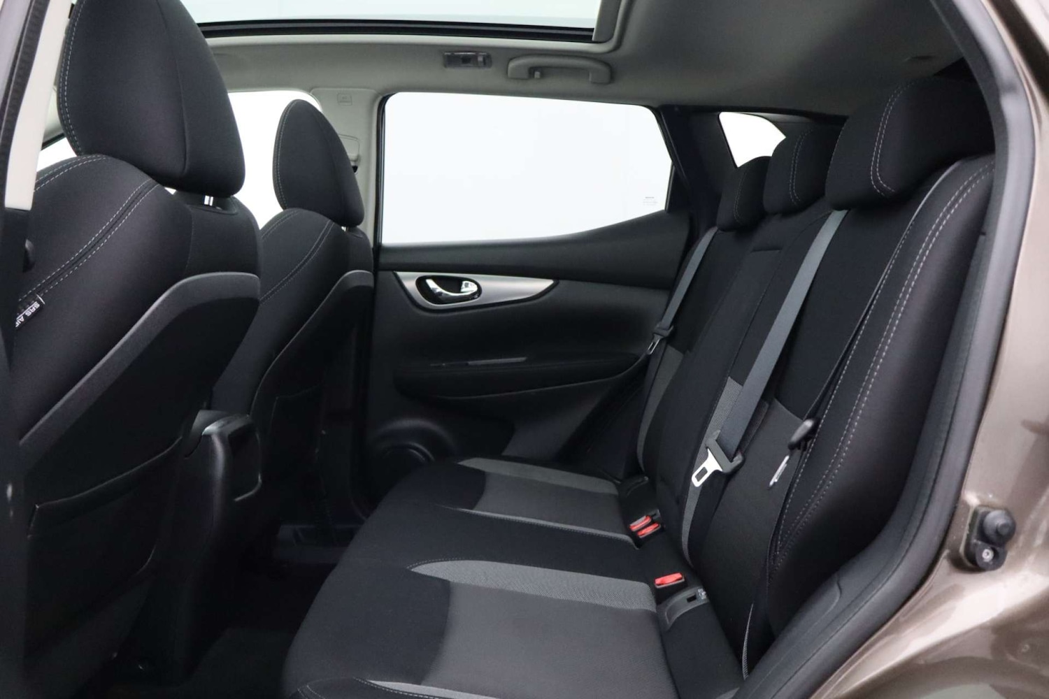 Used Nissan Qashqai 2017 for sale - 76481376: Photo 28