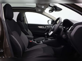 Used Nissan Qashqai 2017 for sale - 76481376: Photo