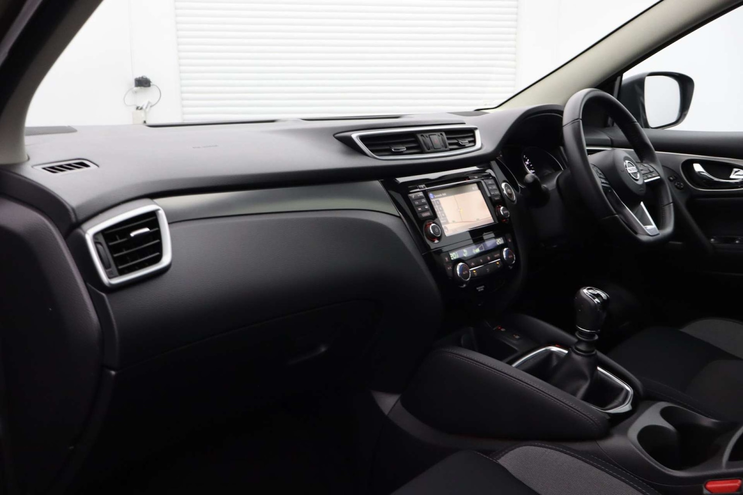 Used Nissan Qashqai 2017 for sale - 76481376: Photo 30