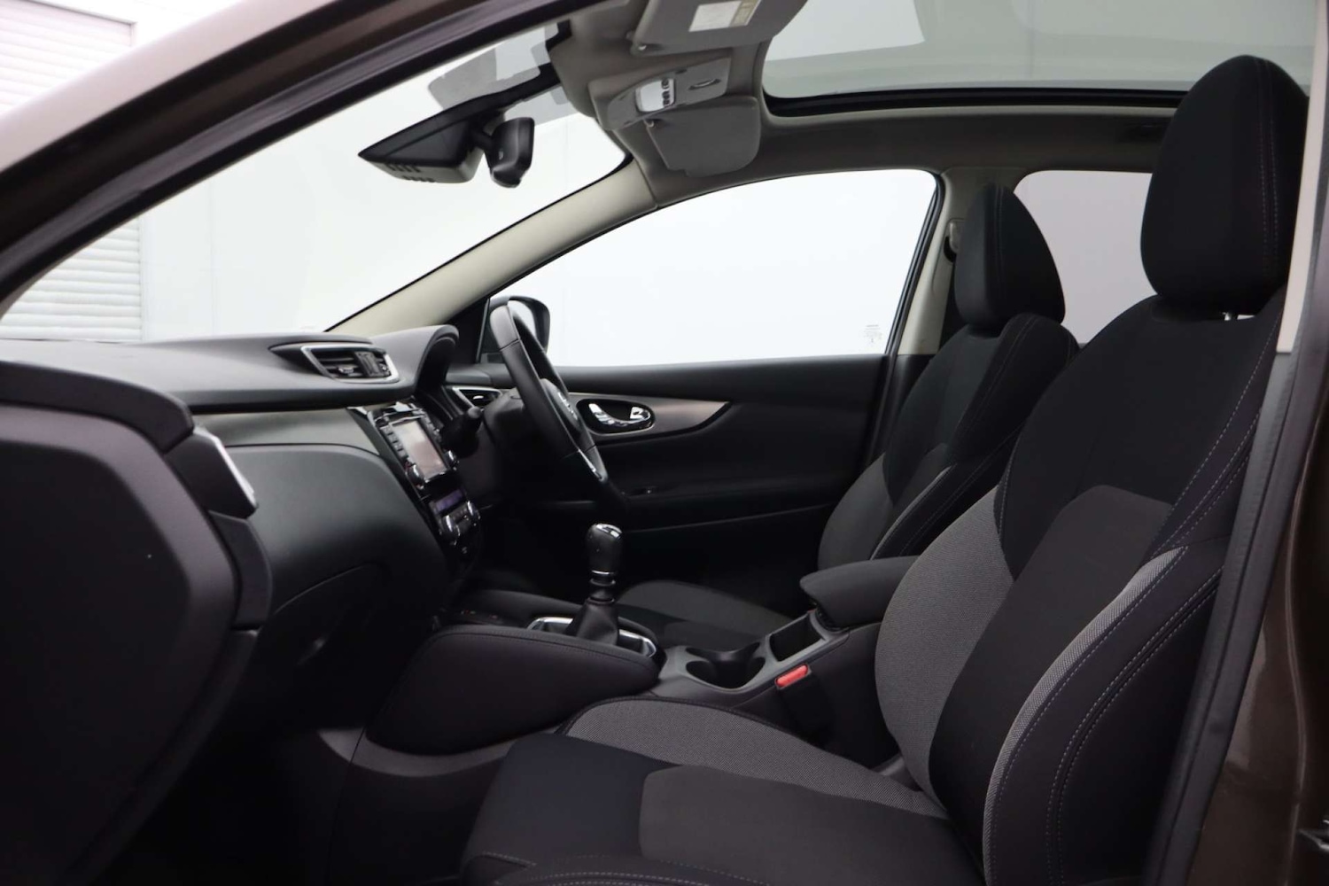 Used Nissan Qashqai 2017 for sale - 76481376: Photo 31