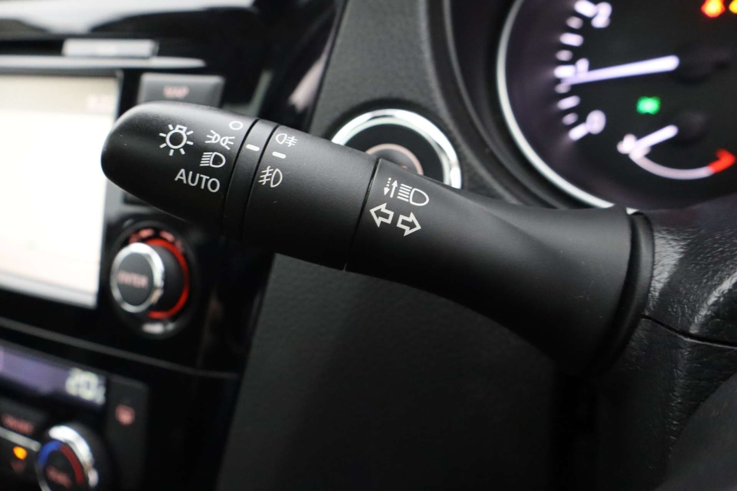 Used Nissan Qashqai 2017 for sale - 76481376: Photo 38